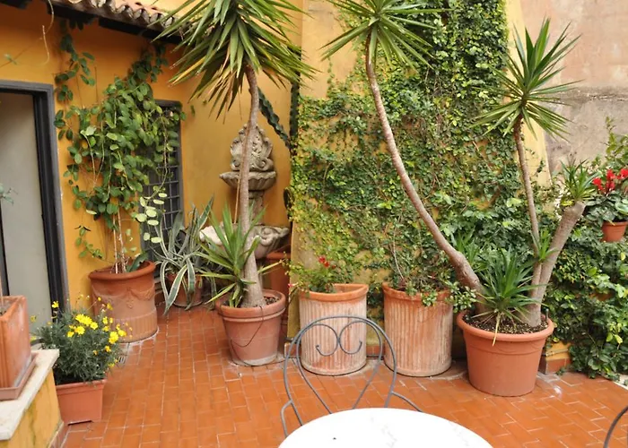 Onofrio Flat * Rome