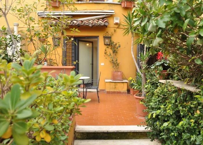 Onofrio Flat * Rome